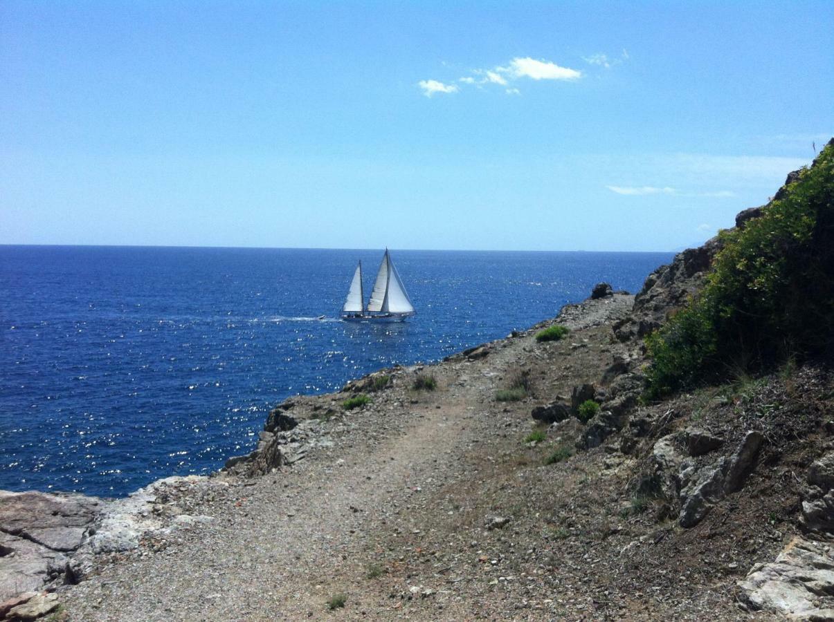 Isola D'Elba Come In Barca, A Un Tuffo Dal Mare Capoliveri (Isola d'Elba) Exterior foto