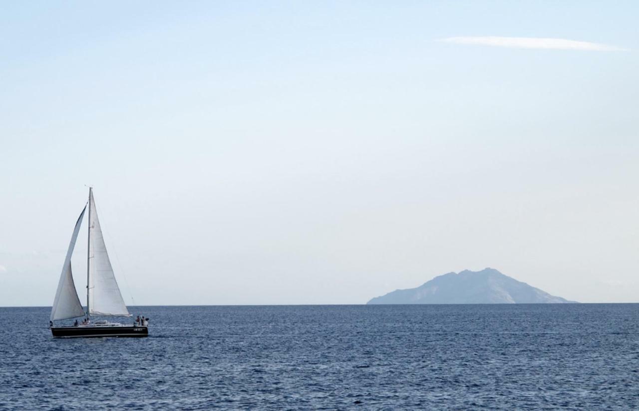 Isola D'Elba Come In Barca, A Un Tuffo Dal Mare Capoliveri (Isola d'Elba) Exterior foto